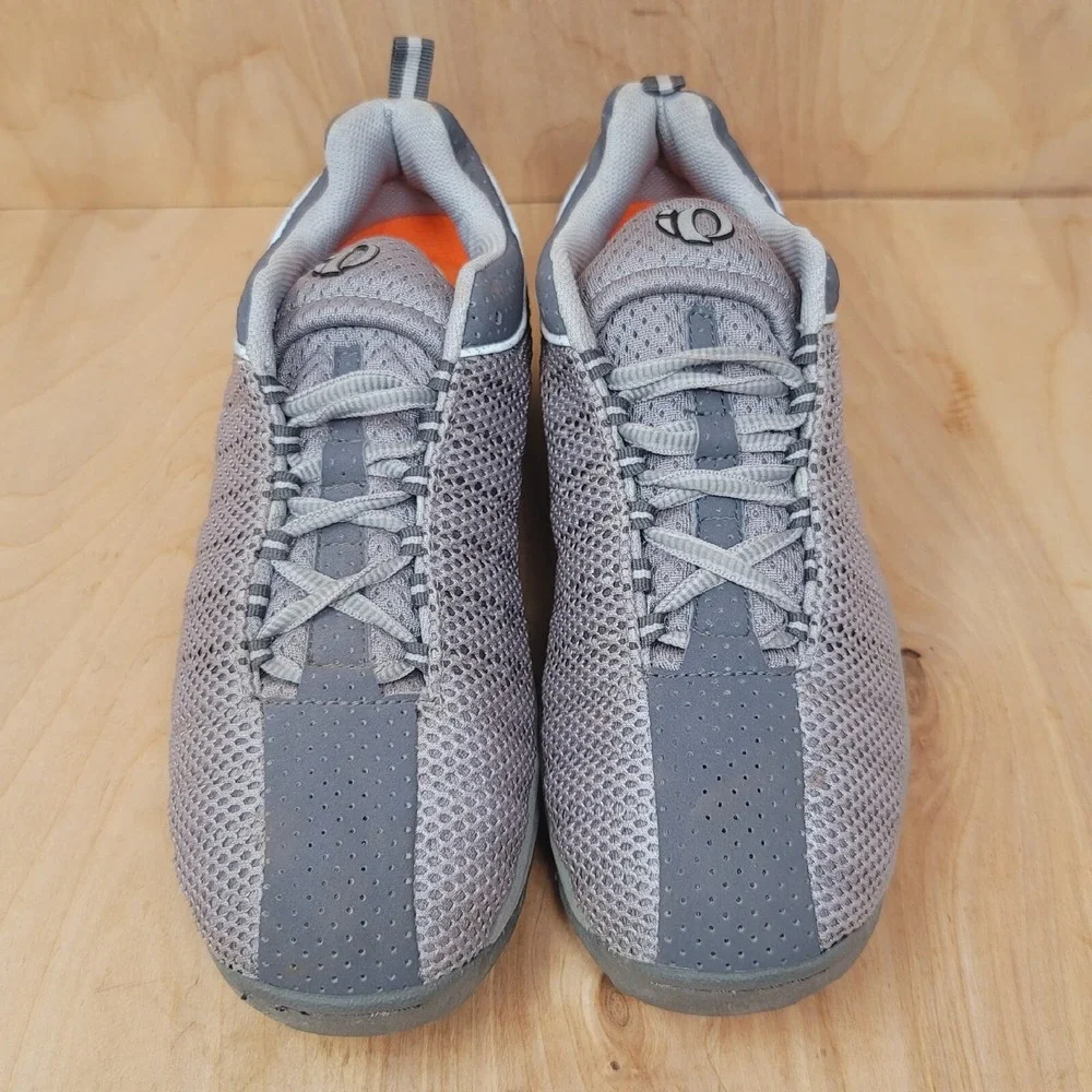 Pearl Izumi Mens Cycling Shoes 8.5 M Gray 5052 Lace Up Low Top Mesh Sneakers